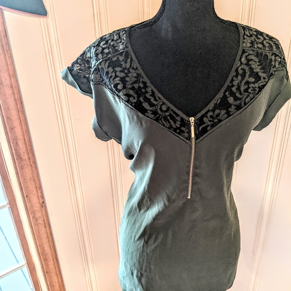 Express Green zip up top